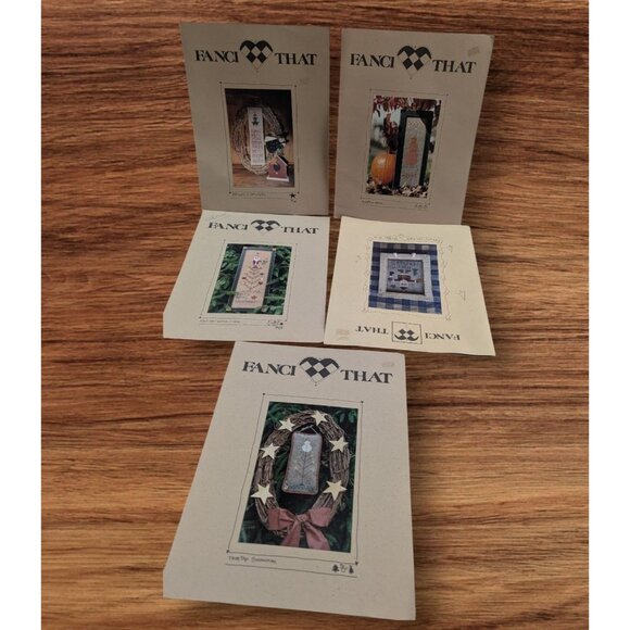 Fanci That Cross-Stitch Pattern Lot Of 5 Folk-Art Christmas Holiday Designs Pre- - Picture 1 of 5